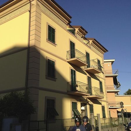La Casa Di Aaron Appartement Rapallo Buitenkant foto