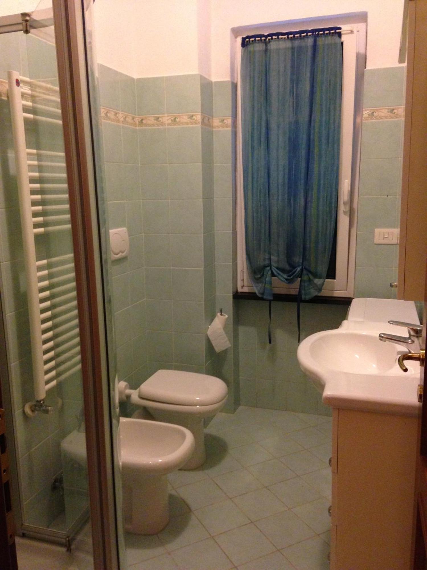 La Casa Di Aaron Appartement Rapallo Kamer foto